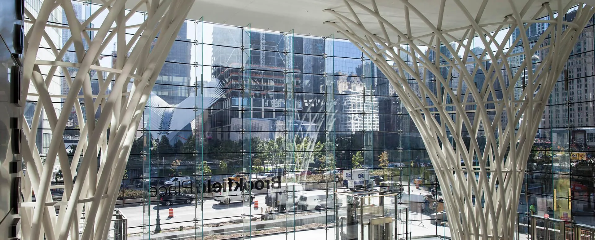 Architectural steel structure and glazed facade